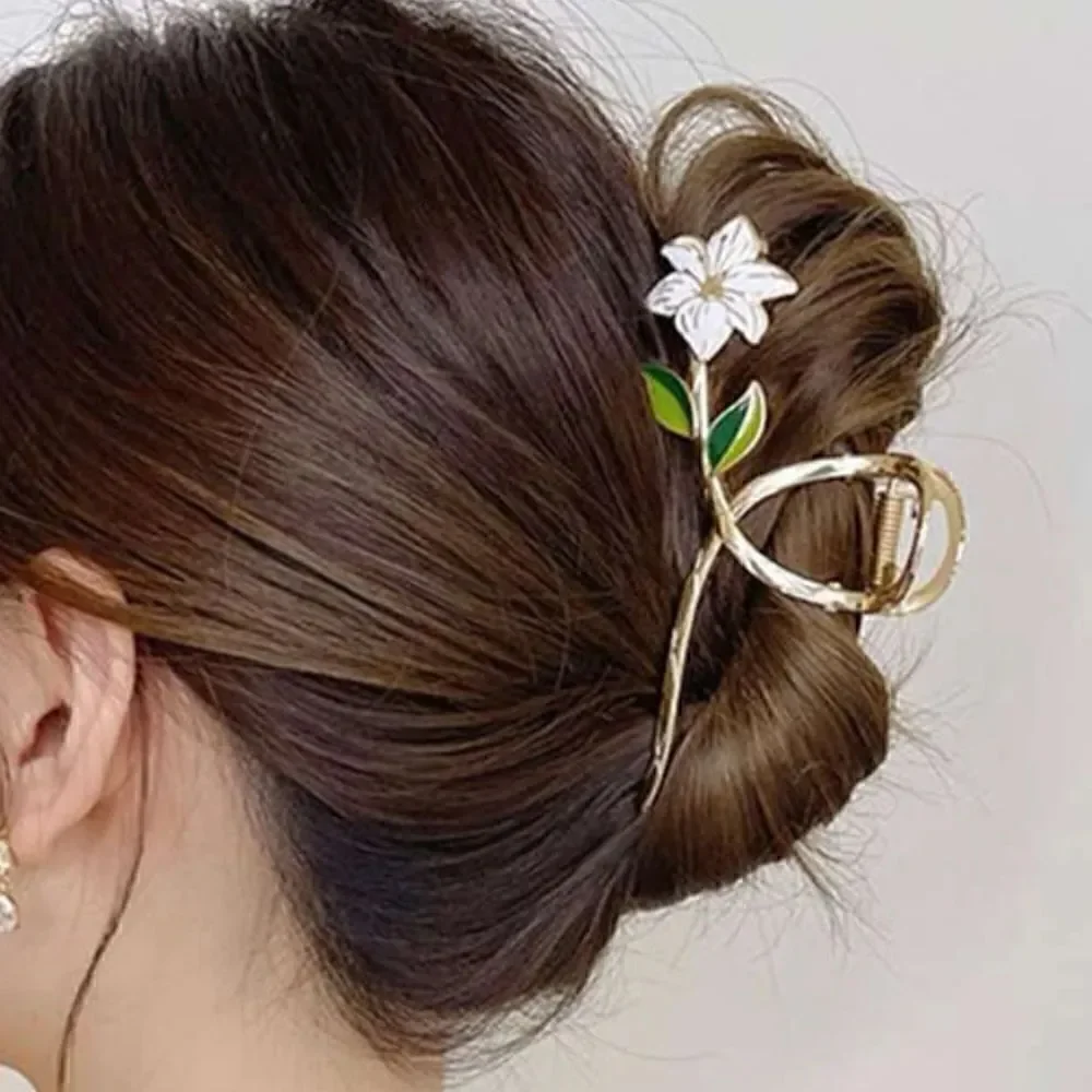 White flower hair clips S537